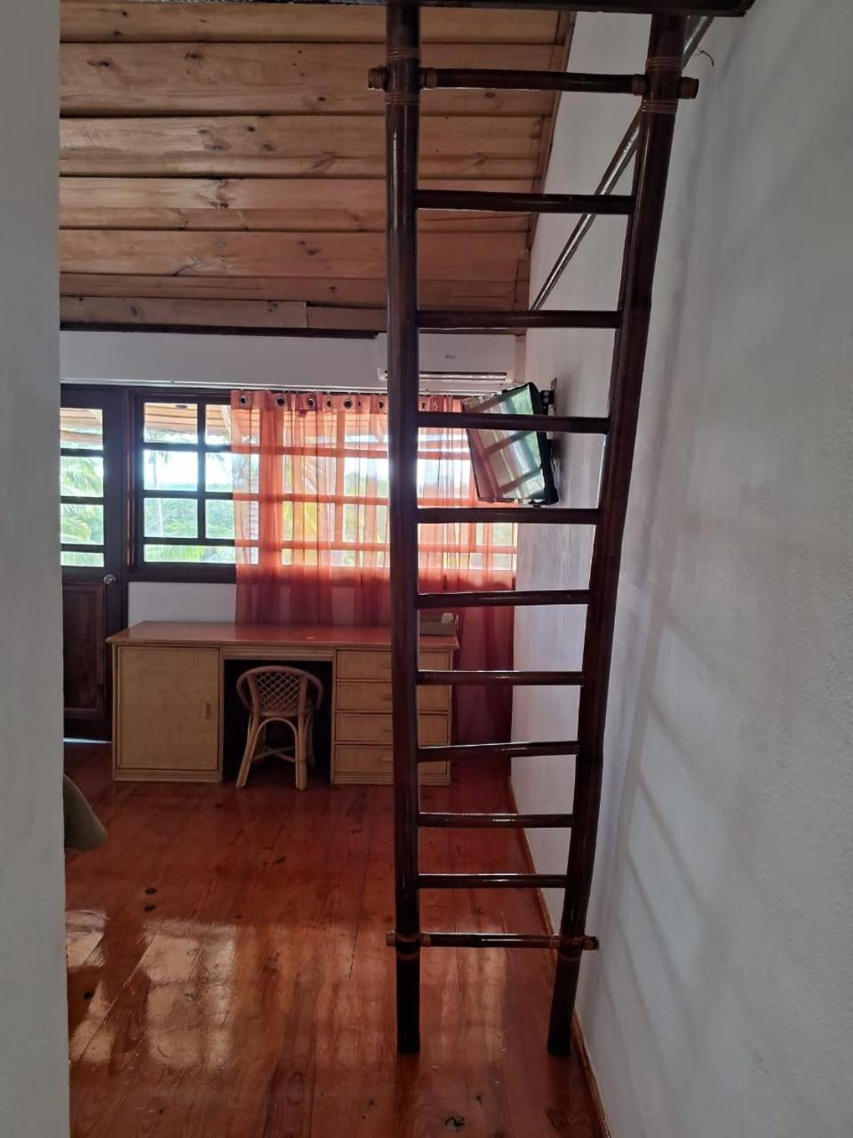Caney Taino Salvaleón de Higüey Esterno foto